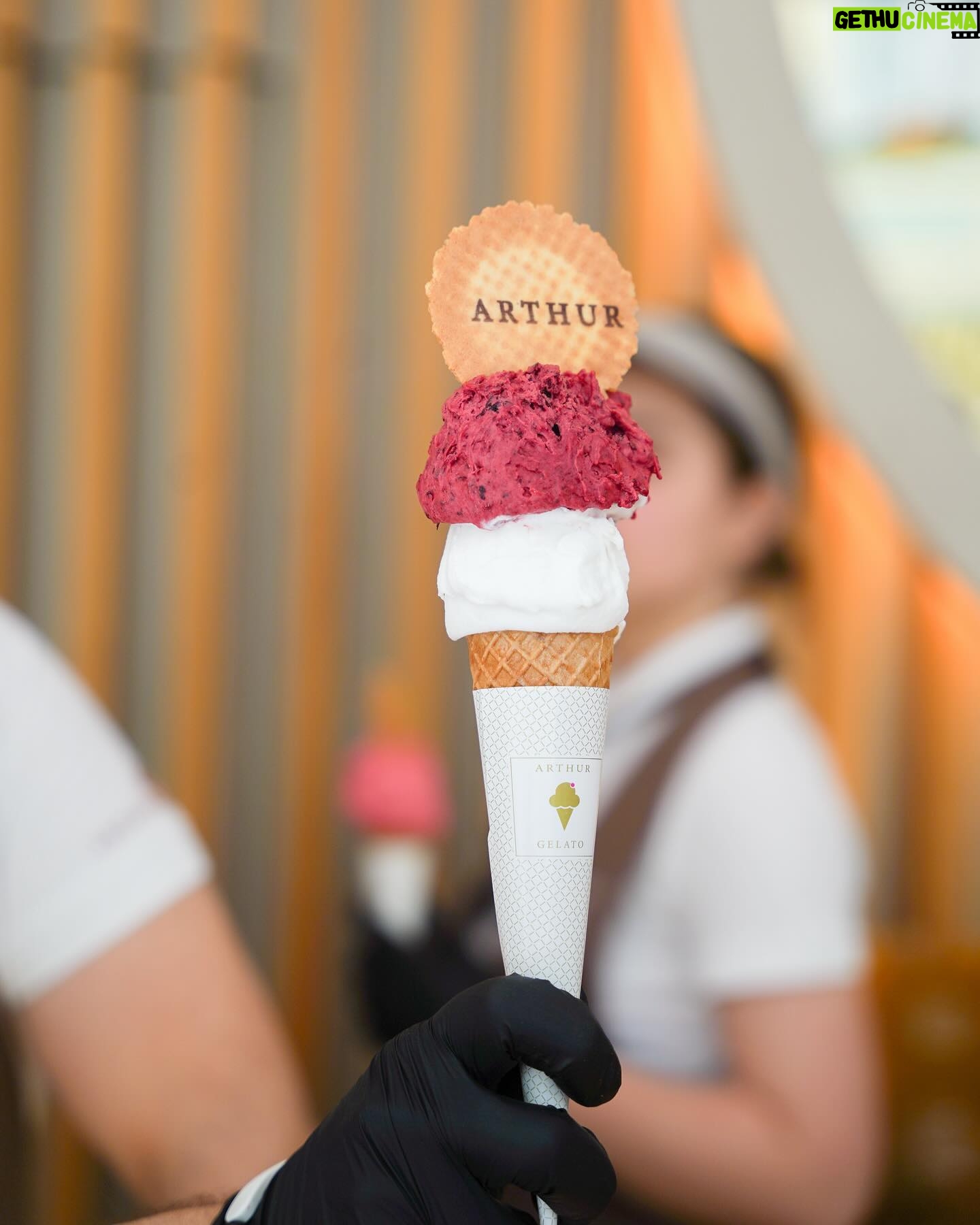 Kveta Horváthová - 3 Likes - Víkend, oddych a zmrzka 😉
#vikend #vmeste #zmrzlina @arthurgelato #pohoda #oddych #vcentre #bratislava