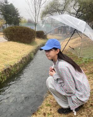 Kwon Ah-reum Instagram - 산책 했으니까 괜찮아 (?)🥖🍞🥯