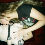 Kyla Kenedy Instagram - huge thanks to @horrornights for the fun night! lost a nail and won a 🐷🖤 #universalhhn