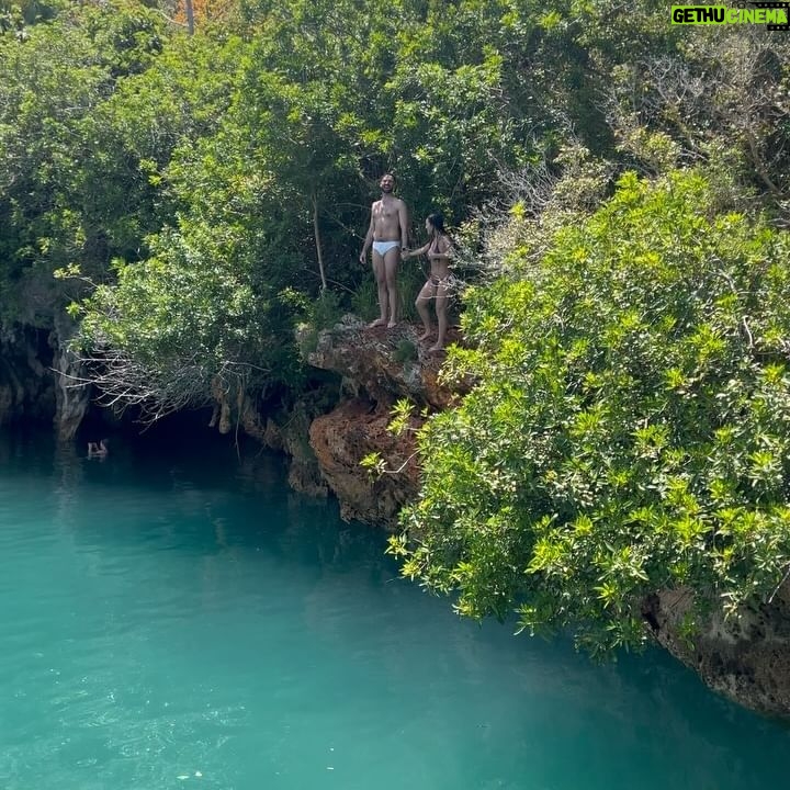 Kylie Liya Page - 2.7K Likes - Bermuda pt. 2: SEAš
(Quen is just Queen with a typo) iykyk šš„šļøš¹