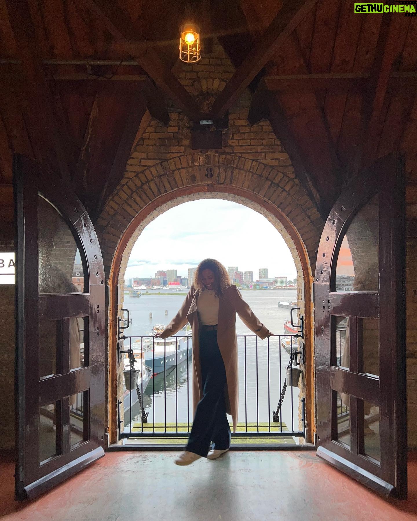 Kylie Bunbury Instagram - Amsterdam, you are a love letter 💌 grateful to have experienced your charm during this Autumn Equinox. Mom & dad had a magical time.✨