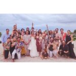 Kylie Bunbury Instagram - Keep it groovy✌🏽🌸🍊💕🧡 🍭Humbled and grateful to experience the world with my boys. And this Fiji crew is full of big beautiful souls.