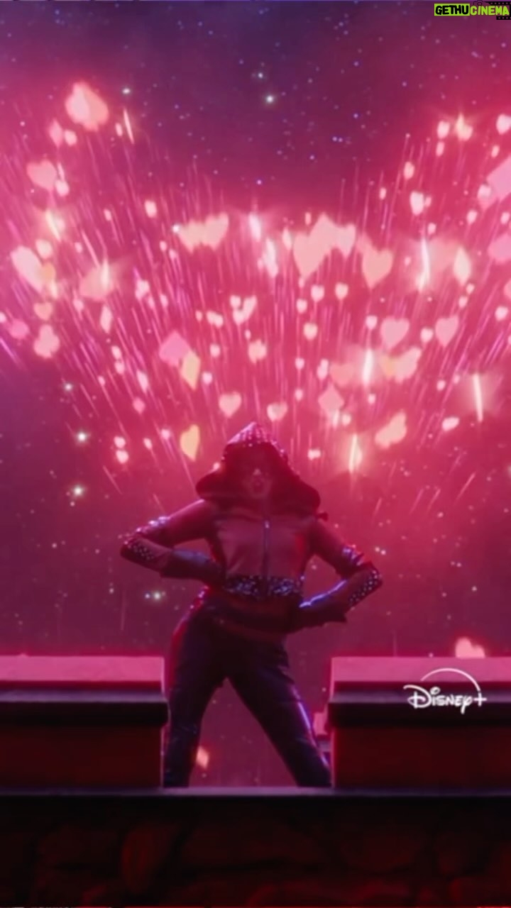Kylie Cantrall Instagram - The moment we’ve been waiting for… official trailer for Descendants: #theriseofred ❤️🪄 July 12th on @disneyplus !!!!!
