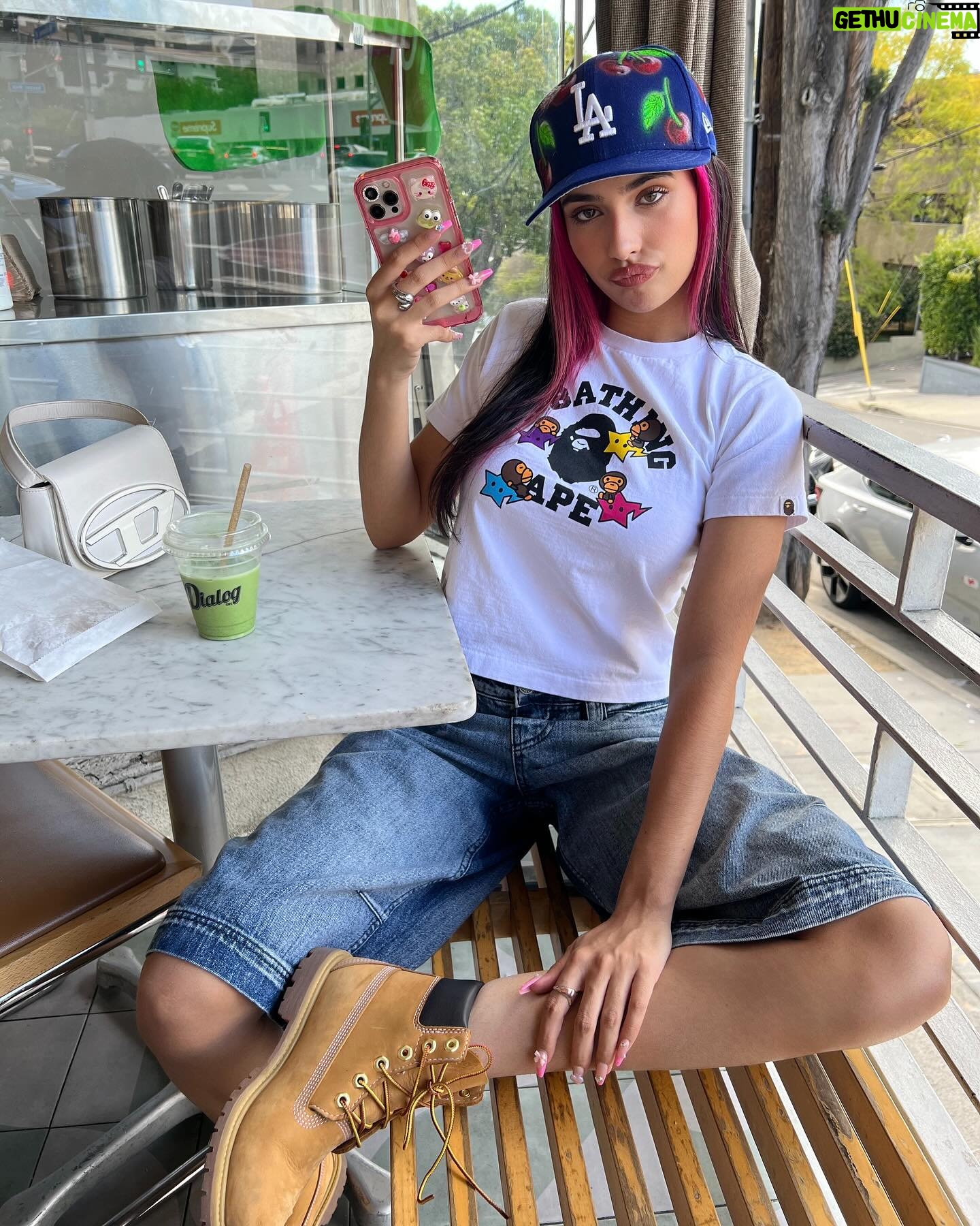 Kylie Cantrall Instagram - iām just an la girl!!!!!š