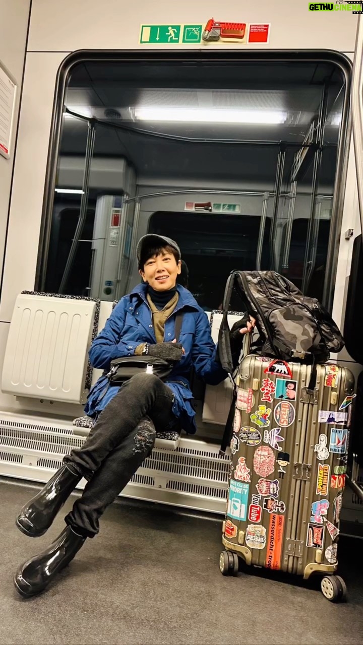 Kym Ng - 3K Likes - #wanderlust 🚶🏻♂️🚶🏻♀️🚈🚅🚊
… to be continued
#Munich #Müchen #Konstanz #Bodensee #Germany #Deutschland 🇩🇪 #Kehlesteinhaus #Obersalzberg #Berchtesgarden #Salzburg #Austria #Österreich 🇦🇹