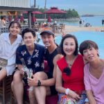Kym Ng Instagram - Thank you @chenhanwei1969 for being such a wonderful host last night - from arranging a beautiful venue (with food and drinks), to planning the games and lucky draw segments, to getting great prizes (with the support from @yvonnelim928 ) Really grateful to our Executive Producer Doreen for making this #wrapparty possible 💕 Thank you to all of you last night for the fun and laughter 🥰🥰🥰 What a sweet and memorable ending to #天公疼憨人 ❣️❣️❣️ #Sentosa @rumoursbeachclub