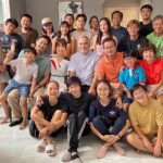 Kym Ng Instagram – #天公疼憨人 – 我的首部  #方言剧 – 拍了将近3个月，我 收工啦 💕 
虽然这已是第三次与 @chenhanwei1969 在同一部剧，但其实这次，才是真正的合作❣️原来这位#视帝 好会照顾人💗 除了对工作认真、投入，还常常想出各种点子，让自己 和对手的角色 更生动，完全不自私❤️❤️❤️ 
@yvonnelim928 也时不时在剧组挥洒#母爱 – 永远不忘带东西给大家吃，请吃饭，要不就亲自下厨 ❤️❤️❤️
很庆幸有这么棒又温暖的团队：从监制, 到导演, 到助导美眉们, 到摄制组; 和众演员们, 感谢大家都这么用心，卖力 💪🏻💪🏻💪🏻
Gonna miss all of you so much ❤️❤️❤️