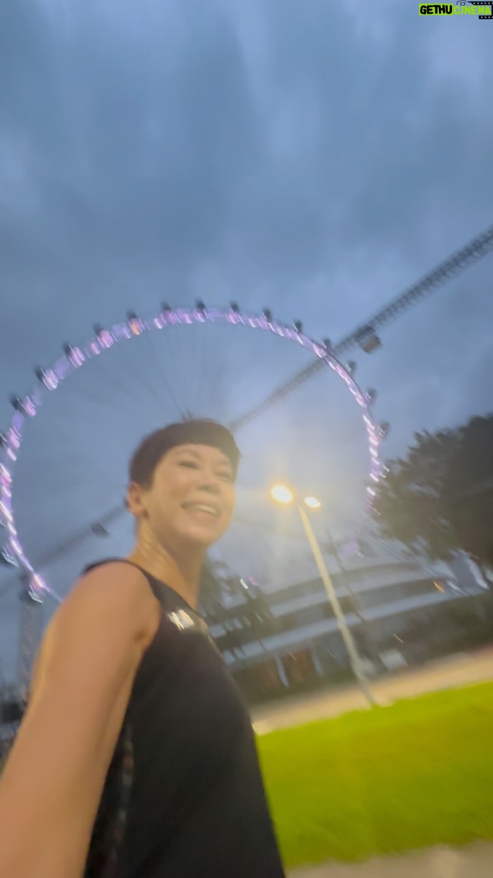 Kym Ng - 1.4K Likes - #morningrun 🏃🏼♀️➡️ #happysaturday 💕#hellorain 🌨️ #rainrun (not intentional) 🤪 #keepgoing #keepmoving