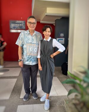 Kym Ng Instagram - #陪你到最后 昨天开镜 🎬 #开工大吉 🥳🥳🥳
#TillTheEnd #MediacorpTillTheEnd #mediacorp @mewatch.mediacorp @mediacorp.re.dian