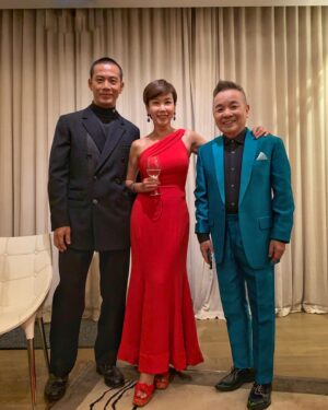 Kym Ng Instagram - at the Star Awards 2023 Gala Dinner 🎊 Bravo to all the nominated programs, and congratulations to all the winners 🥳🥳🥳🥳🥳🥳🥳
Hair by #PassionHairSalon @ryan_yap , and thank you @gandavid_davidgan for the gorgeous #davidganjewellery 💕
#sweetdreams