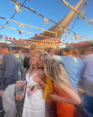 Kyra Isako Smith Instagram - begin vd zomer🧡