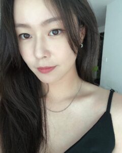 Kyung Soo-jin Instagram - 굿주말🖤