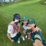 Kyung Soo-jin Instagram - 행복했다 증맬루 근데 애들아 다리가 그렇게 길 일이야…난 무조건 앉아야…🤣 @malbongolf.kr