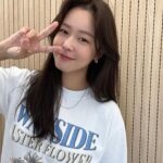 Kyung Soo-jin Instagram – 셀피는쑥스럽❤️