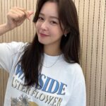 Kyung Soo-jin Instagram – 셀피는쑥스럽❤️