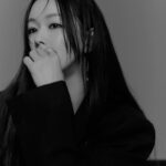 Kyung Soo-jin Instagram – 하퍼스바자 7월호💙
형사록 시즌2 맴버들과 화보 찍었어요.
다소 다른 모습에 화기애애 하게 찍었습니다.
재밌는 작업 또 같이 했네요!✨✨✨
@harpersbazaarkorea
photoby @jdzcity