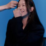 Kyung Soo-jin Instagram – 하퍼스바자 7월호💙
형사록 시즌2 맴버들과 화보 찍었어요.
다소 다른 모습에 화기애애 하게 찍었습니다.
재밌는 작업 또 같이 했네요!✨✨✨
@harpersbazaarkorea
photoby @jdzcity