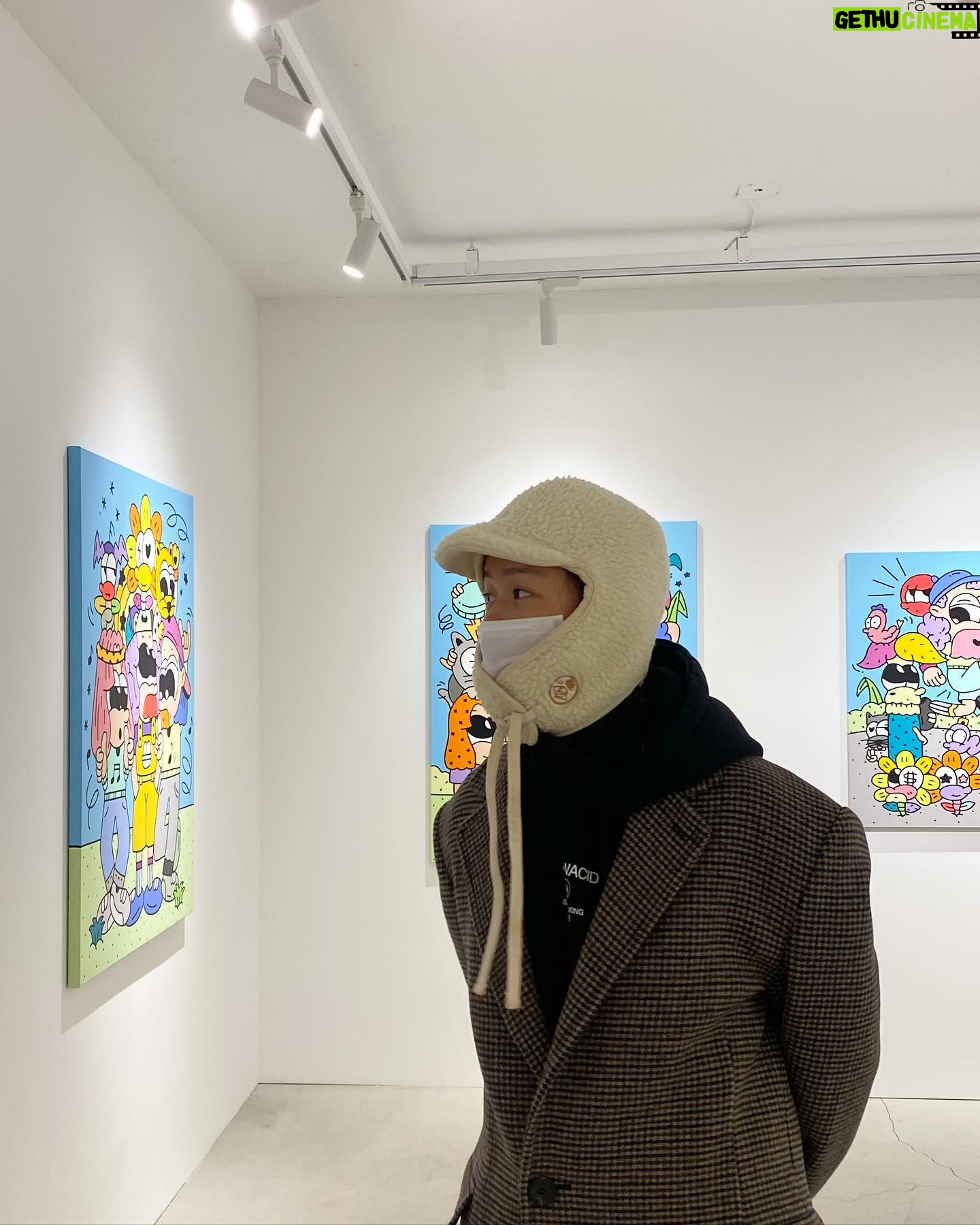 Kyung Soo-jin - 8.1K Likes - Yg사옥 체험단
갱얼쥐 느낌으로 구내식당에서 밥도 먹구 
탁구도 치고 전시도 보고 스트레스 검사도 받고 ㅎㅎㅎ
#와이지와이지패밀리#알면최소30대