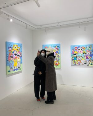 Kyung Soo-jin Instagram - Yg사옥 체험단
갱얼쥐 느낌으로 구내식당에서 밥도 먹구
탁구도 치고 전시도 보고 스트레스 검사도 받고 ㅎㅎㅎ
#와이지와이지패밀리#알면최소30대