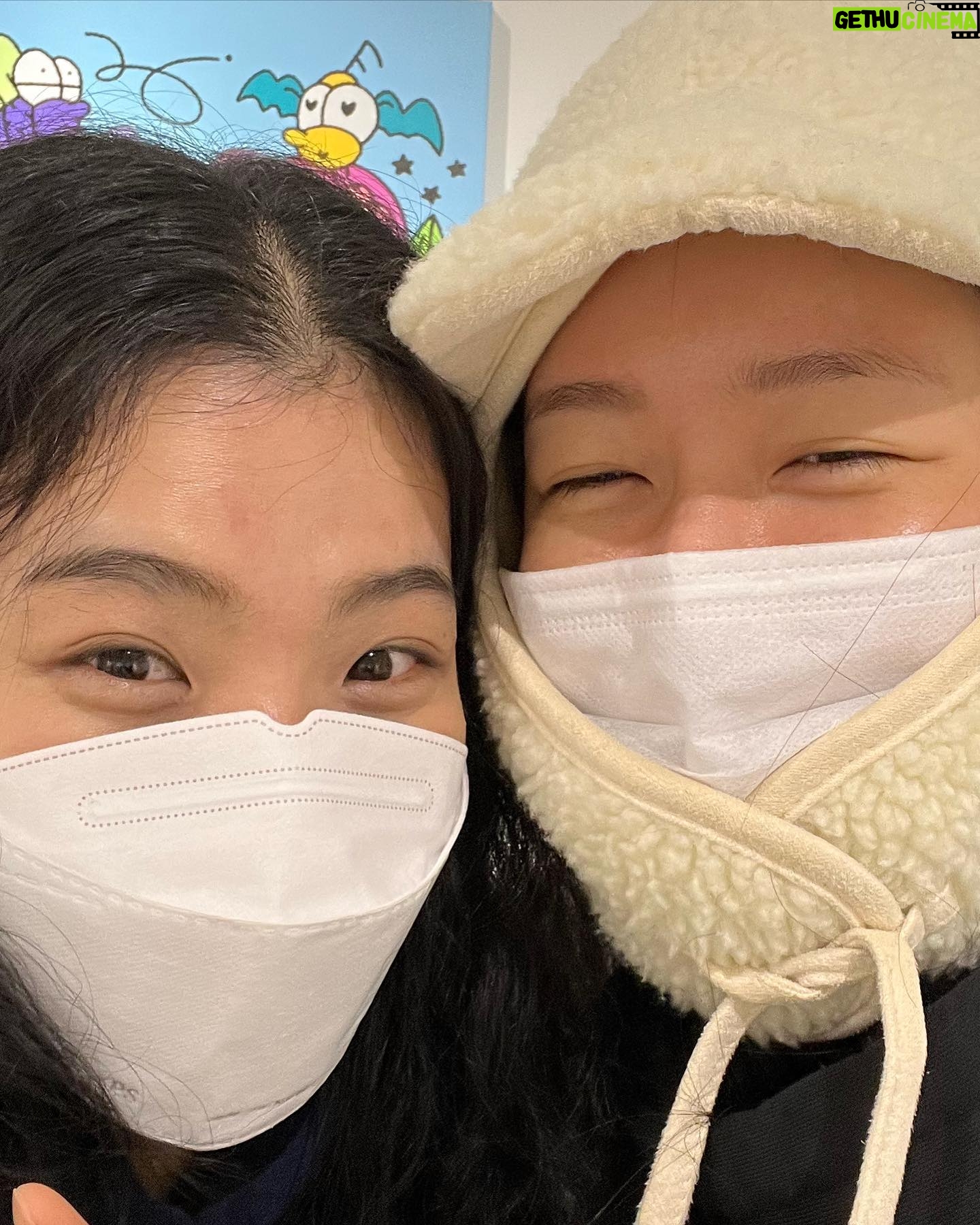 Kyung Soo-jin - 8.1K Likes - Yg사옥 체험단
갱얼쥐 느낌으로 구내식당에서 밥도 먹구 
탁구도 치고 전시도 보고 스트레스 검사도 받고 ㅎㅎㅎ
#와이지와이지패밀리#알면최소30대