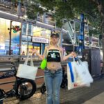 LANA Instagram - 友達は大事なのだ⁉️☀️🟥💥🍿🚨❤️‍🩹❤️