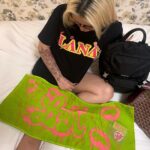 LANA Instagram - 今日のライブ会場で私もグッズ販売しております。🙋‍♀️❤️