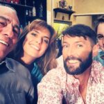 Léa François Instagram - Michel… 💔 Un vrac de photos avec toi.. 10… parce que c’est le max sur Insta. Tu m’as souvent dit que tu m’avais connu enfant, et qu’c’était incroyable de m’voir devenir maman… C’est vrai qu’j’en ai passé des caps à tes côtés. Quasi quotidiennement Sous ton regard bienveillant Je pense à ta famille Et à celle de plus belle Ton sourire qui pétille… Je t’aime. Ta péronnelle 🥹