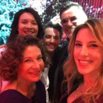 Léa François Instagram - Ce soir, pour ceux qui seront devant leur télé, la team @pblvofficiel passera une tête dans le Grand Bêtisier de @tf1 pour quelques souvenirs mémorables.. 😅 Et en vidéo bonus le bêtisier du bêtisier 😅 « Regarde la caméra Léa et fais coucou »