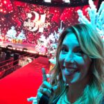 Léa François Instagram - Ce soir, pour ceux qui seront devant leur télé, la team @pblvofficiel passera une tête dans le Grand Bêtisier de @tf1 pour quelques souvenirs mémorables.. 😅 Et en vidéo bonus le bêtisier du bêtisier 😅 « Regarde la caméra Léa et fais coucou »