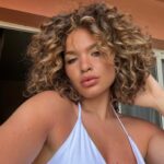 Léa Haddad Instagram – 🐚🌴🤍🐰