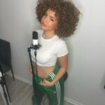 Léa Haddad Instagram - 💚🤍