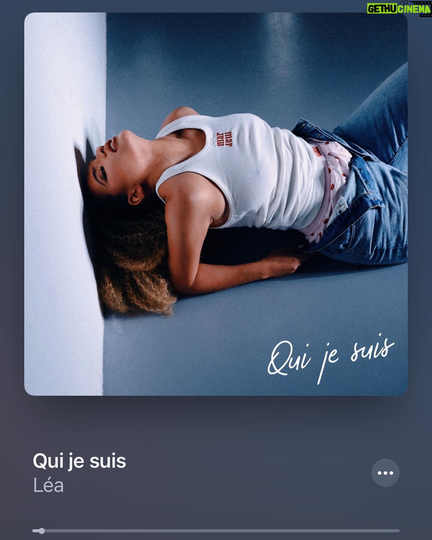 Léa Haddad Instagram - Merci pour cette année de folie, pressée de voir ce que 2024 nous réserve 🫶 Bonne année ❤️