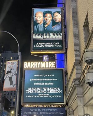 LaTanya Richardson Jackson Instagram - Just never give up🙏🏾♥️🚀