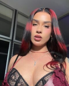 La Zowi Instagram - Puta y mala es un don no un redflag