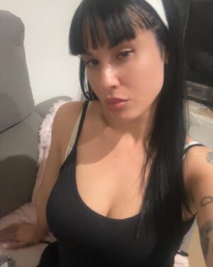 La Zowi Instagram - Puta y mala es un don no un redflag