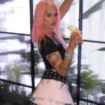 La Zowi Instagram - mejor frase de PUSSY TASTE?