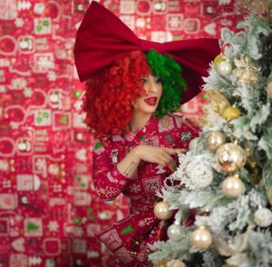 Laala Hazim Instagram - Ho .. Ho .. Ho @siamusic stylist @baqir_chasib