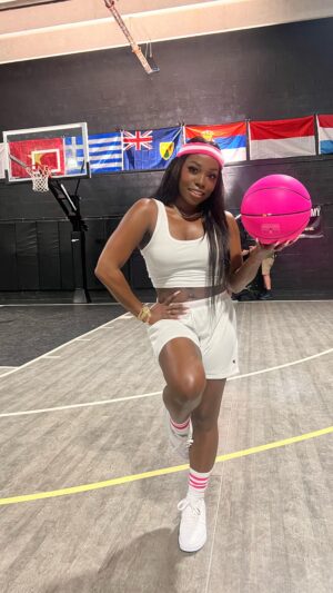 Laci Mosley Instagram - Baller Barbie 💕🏀