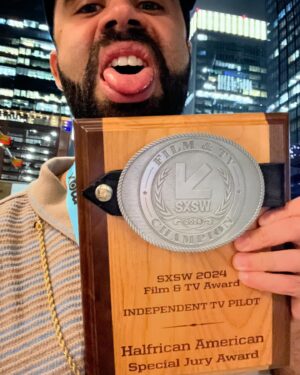 Laci Mosley Instagram - This has been an insane week. I was in the ER before I flew to my home state of Texas to boogie with my podcast/stand up/ comedy buddies and go to a short that I was in that WON by one of my dearest friends Zeke. Then I flew back and did the Comedy Store and also I got food poisoning from @thelinehotel in Austin and had to switch hotels and I hate them now. Lmao what a few days I’m tired but grateful! 

S/o to my stylist @realtreyhoward 
Big Texas hair from @ninajhair 
Hair on the day from @thisisbabe 
Face magic from @grace_phillips