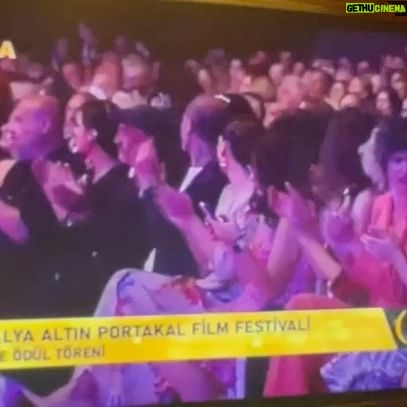 Laçin Ceylan - 773 Likes - 59. Antalya Altın Portakal Film Festivali rüzgar gibi geçti
teşekkürler Antalya ❣️
#antalyafilmfestivali #altınportakalfilmfestivali #altınportakal