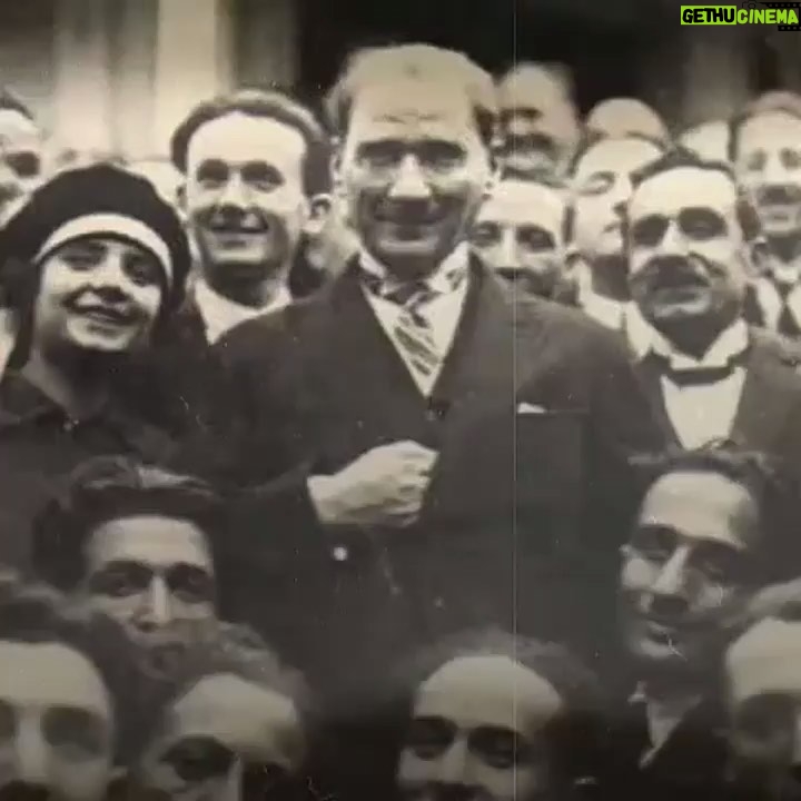Laçin Ceylan - 179 Likes - 23 Nisan dünyadaki tek çocuk bayramı ♥️🇹🇷♥️ çocuklarımıza değer, sevgi vererek ve eğitim koşulları yaratarak kıymetini bileceğiz. Mustafa Kemal Atatürk e minnettarız. Kutlu olsun hepimize ❣️♥️❣️ #mustafakemalatatürk #atatürk #23nisan #23nisanulusalegemenlikveçocukbayramı