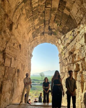 Laçin Ceylan Instagram - İyi bayramlar ❣️🌈🪴
#didim
#milet 
#kuşadası 
#turkey_home 
#turkey