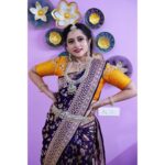 Lahari Arundhati Vishnuvazhala Instagram - Sooo many people msgd me abt this beautiful Saree So Guys I picked this one from @banaras_gallery_hyd Do checkout their page. . Tqq @banaras_gallery_hyd for this Beautiful saree 😍😍😍🥰