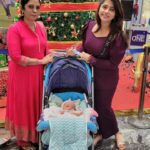 Lahari Arundhati Vishnuvazhala Instagram – Merry Christmas 🎅 🎄 ❤️ ♥️ guys
Our little one’s 1st Christmas 🎄 💕 
Creating memories ✨️ 💖 🤩
