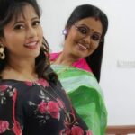 Lahari Arundhati Vishnuvazhala Instagram - We 3 🤩 throwback from SwatiChinukulu sweet memories happy to share these 😍❤️#swatichinukulu #friendship #shooting📷 #team @lahari_actress
