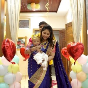 Lahari Arundhati Vishnuvazhala Instagram - Welcoming our Lishan Home 🏡 💖 💓 
.
Tqqq @balloonsunlimitedindia for the beautiful 😍 
Baby Welcome decor 
Guys, you can get your party decor for birthdays or baby showers at https://balloonsunlimited.in/🎈✨
.
Reel handled by: @srclicks_photography 😍
Tqqqq sampath for the best memories 💖💓🫶🤩
Guys,you can get your photoshoot or videoshoot for your special occasions from @srclicks_photography
.
.