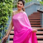 Lahoma Bhattacharjee Instagram - For @calcuttatimes 💕 Makeup, hair and styling: @makeup.kaushikrajat 📷 @anindya.sahaindia Thank you @ruman_ganguly @radioactive_toy18