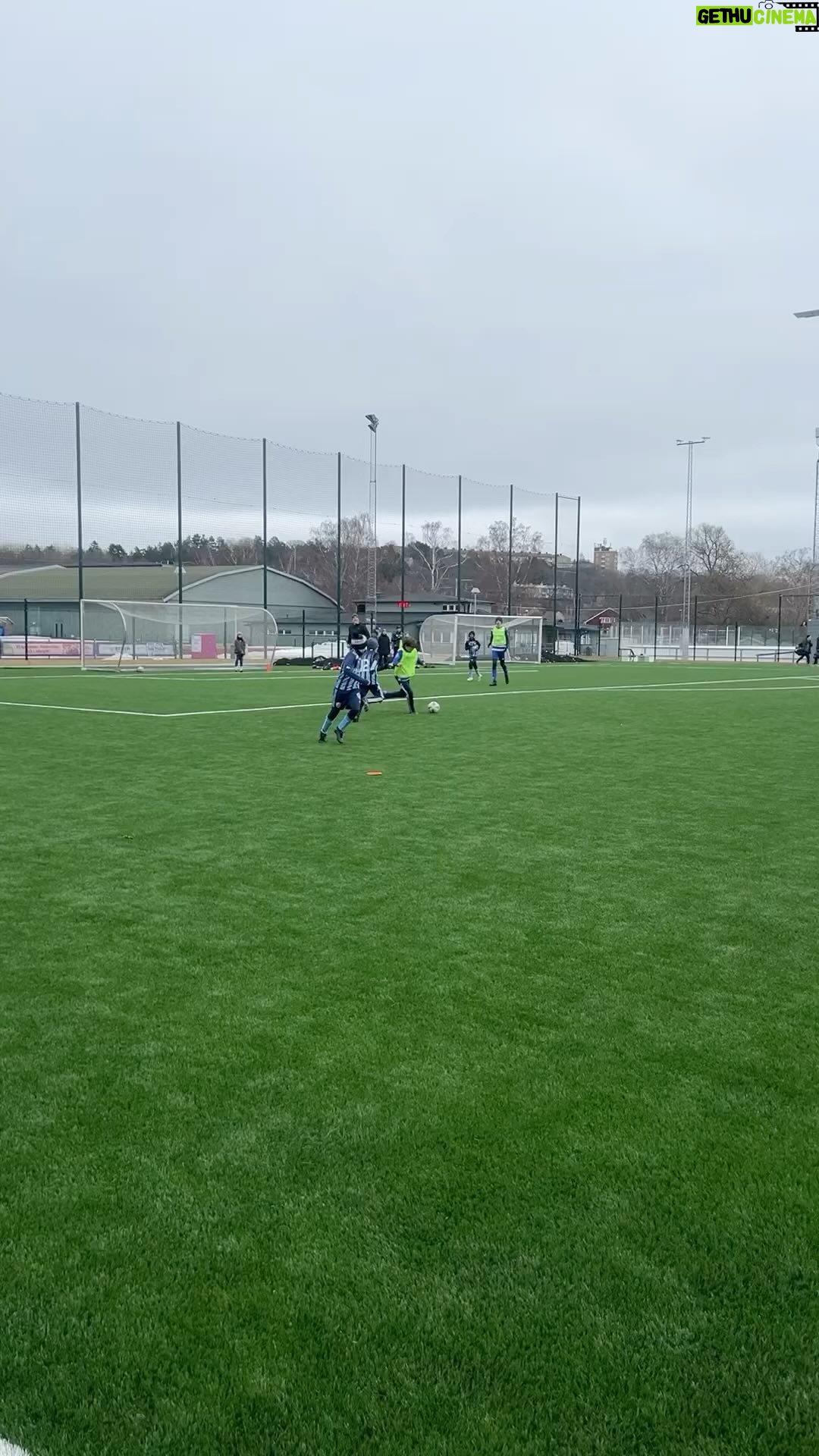 Laila Bagge Instagram - Då har man varit fotbollsmorsa hela helgen ❤️ Kit och hans lag var riktigt grymma!