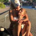 Laila Bagge Instagram - Liam & Kit ❤️så tacksam för deras relation och det är fantastiskt att se hur fina dom är mot varandra! Jag som kommer från en stor familj där jag är uppvuxen med 5 syskon, där vi är otroligt nära, vet hur viktigt det är och hur mycket det betyder att ha sin syskonfamilj då den alltid finns där med sin ovillkorliga kärlek 🫶❤️