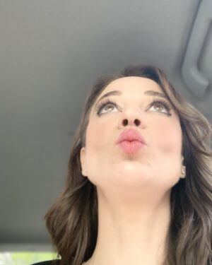 Laisha Wilkins Instagram - #BesosMíos